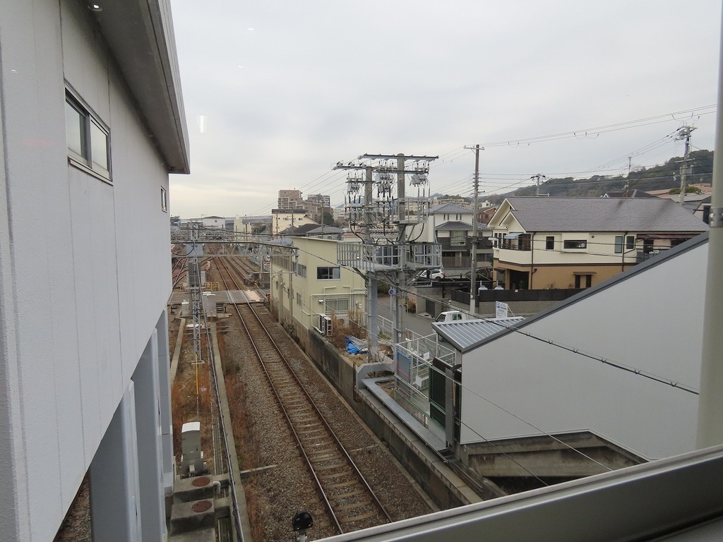 03.jpg